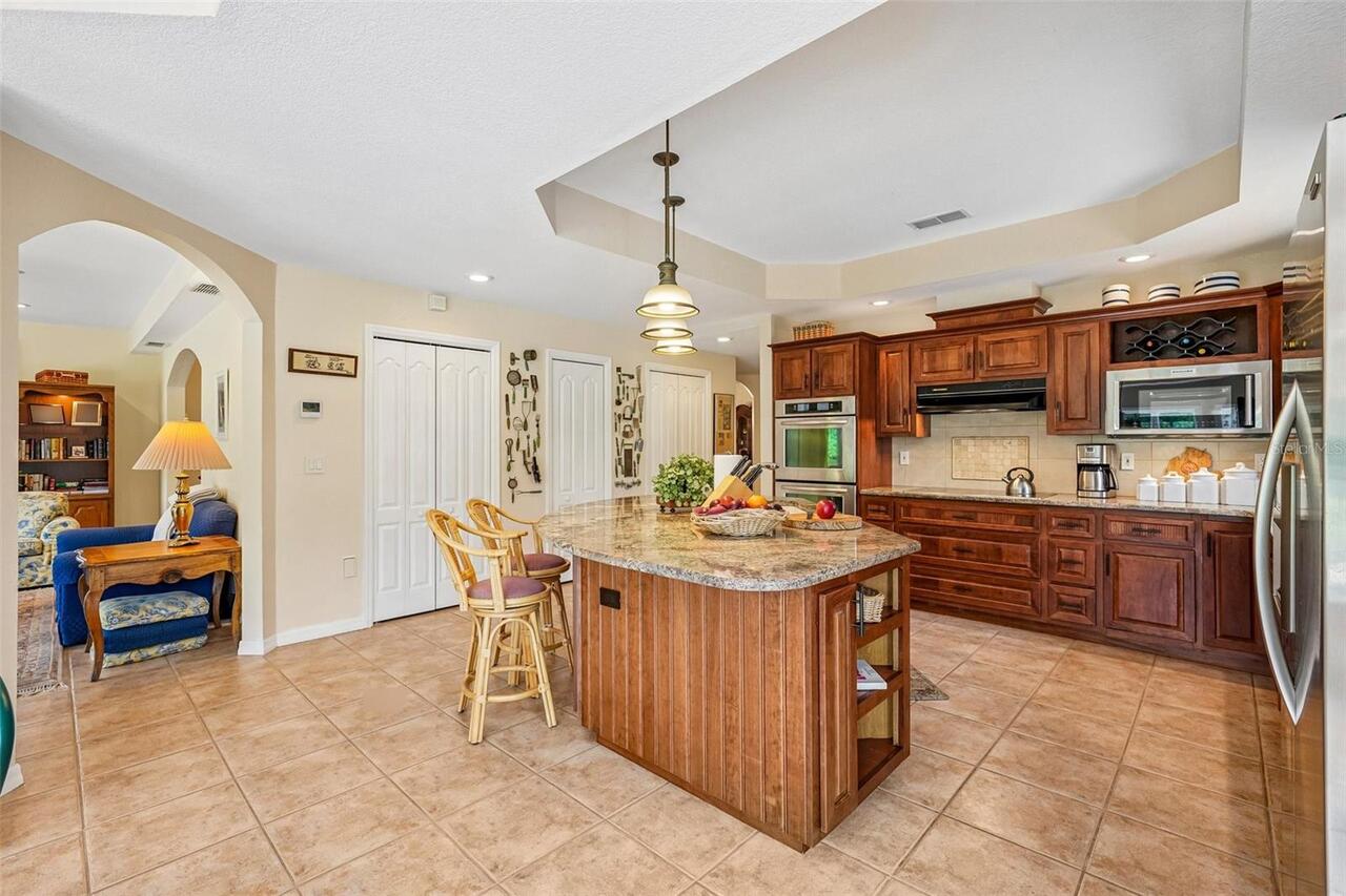 Listing Photo 14