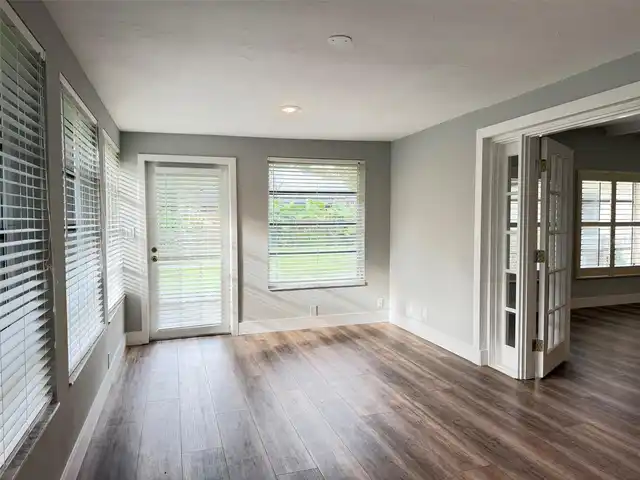 Listing Photo 16