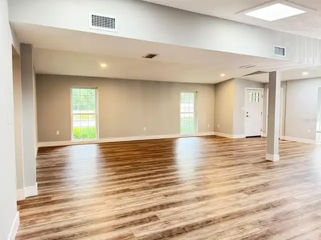 Listing Photo 18