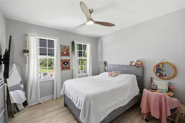Listing Photo 34