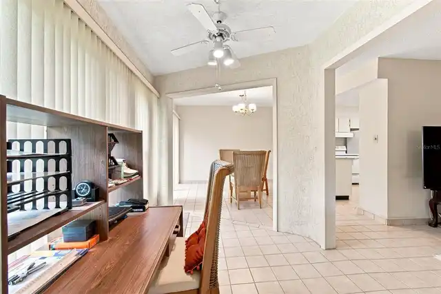 Listing Photo 12