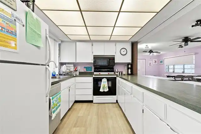 Listing Photo 75
