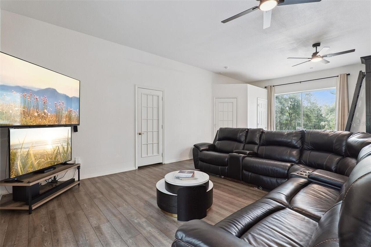 Listing Photo 26