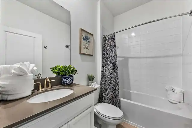 Listing Photo 7