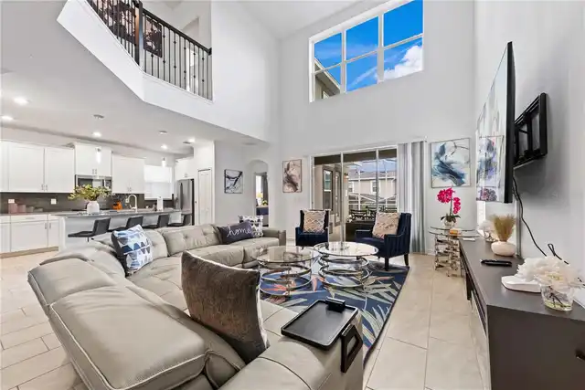 Listing Photo 11
