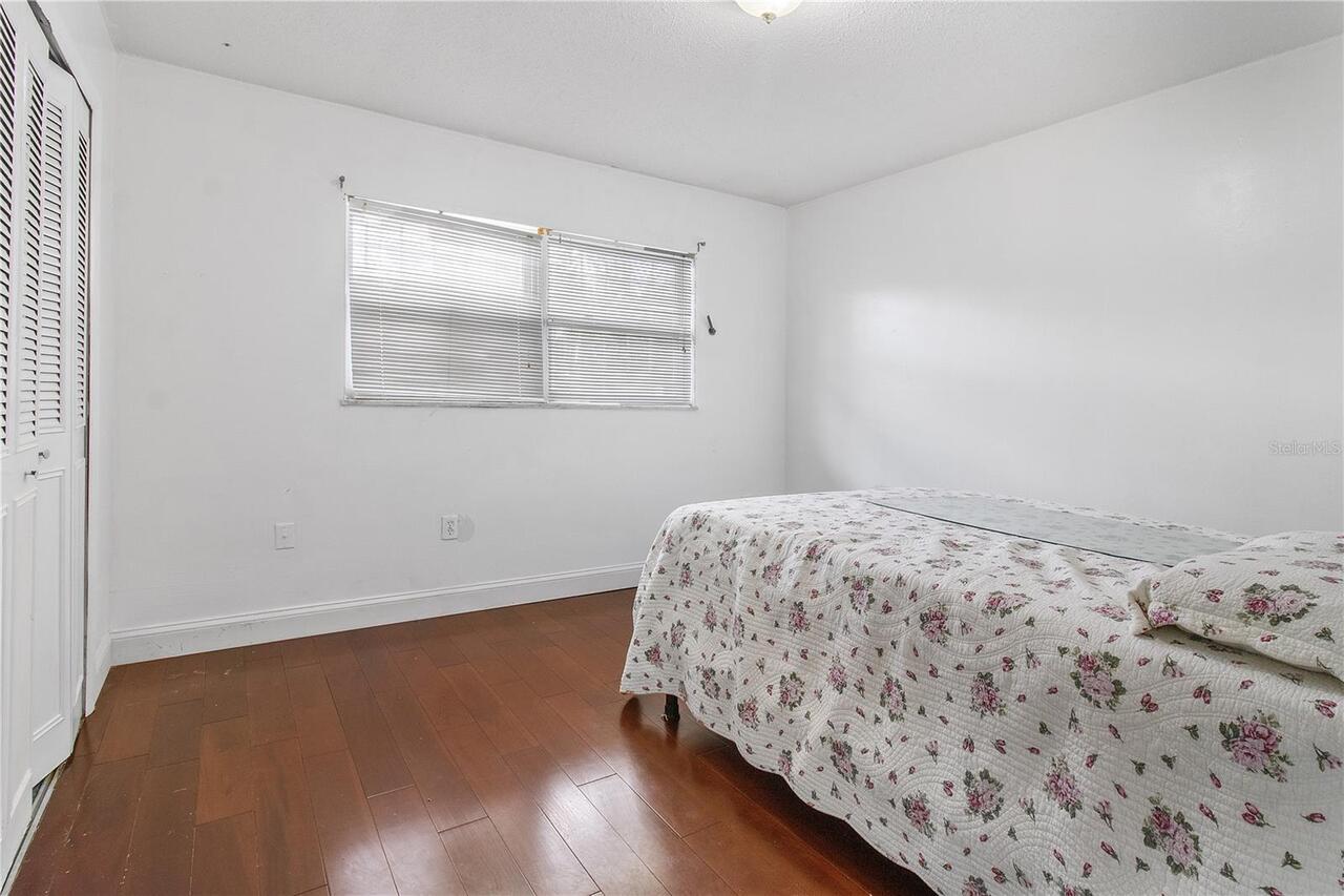 Listing Photo 14