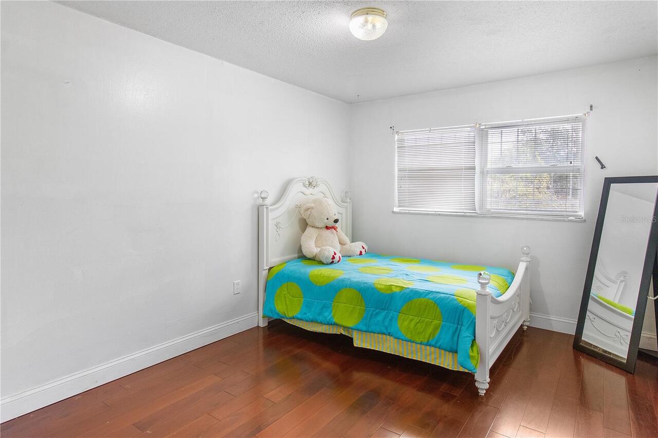 Listing Photo 15