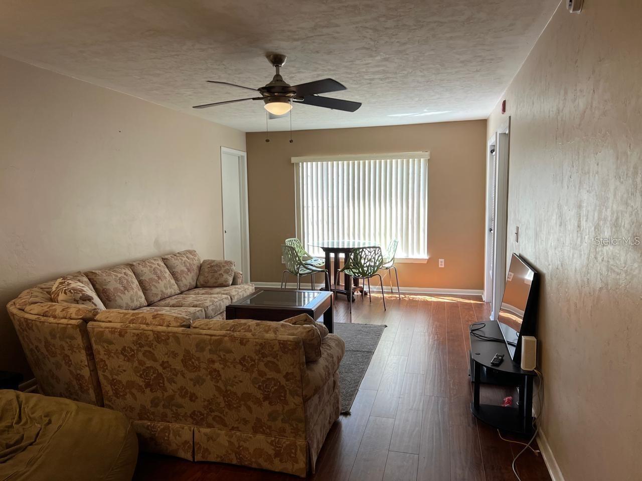Listing Photo 8