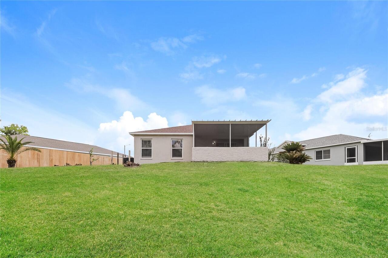 Listing Photo 14