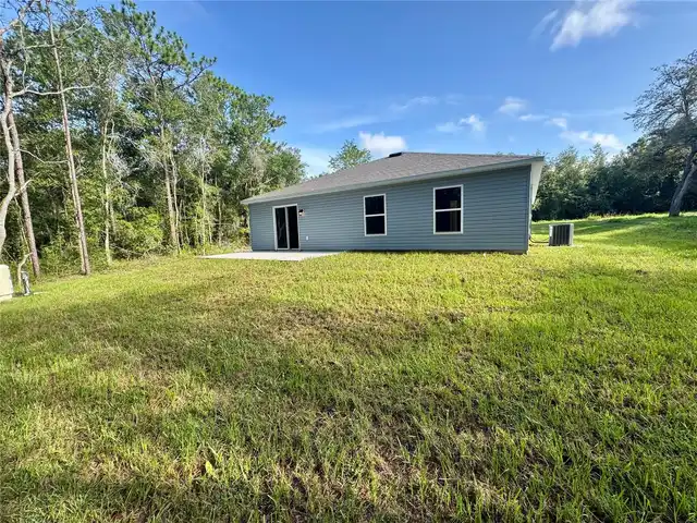Listing Photo 11
