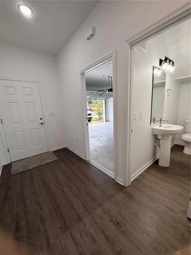 Listing Photo 10