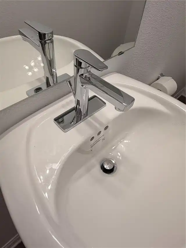 Listing Photo 12