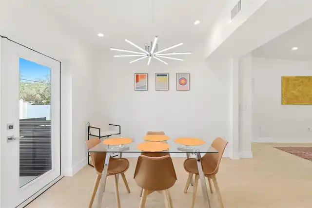 Listing Photo 16