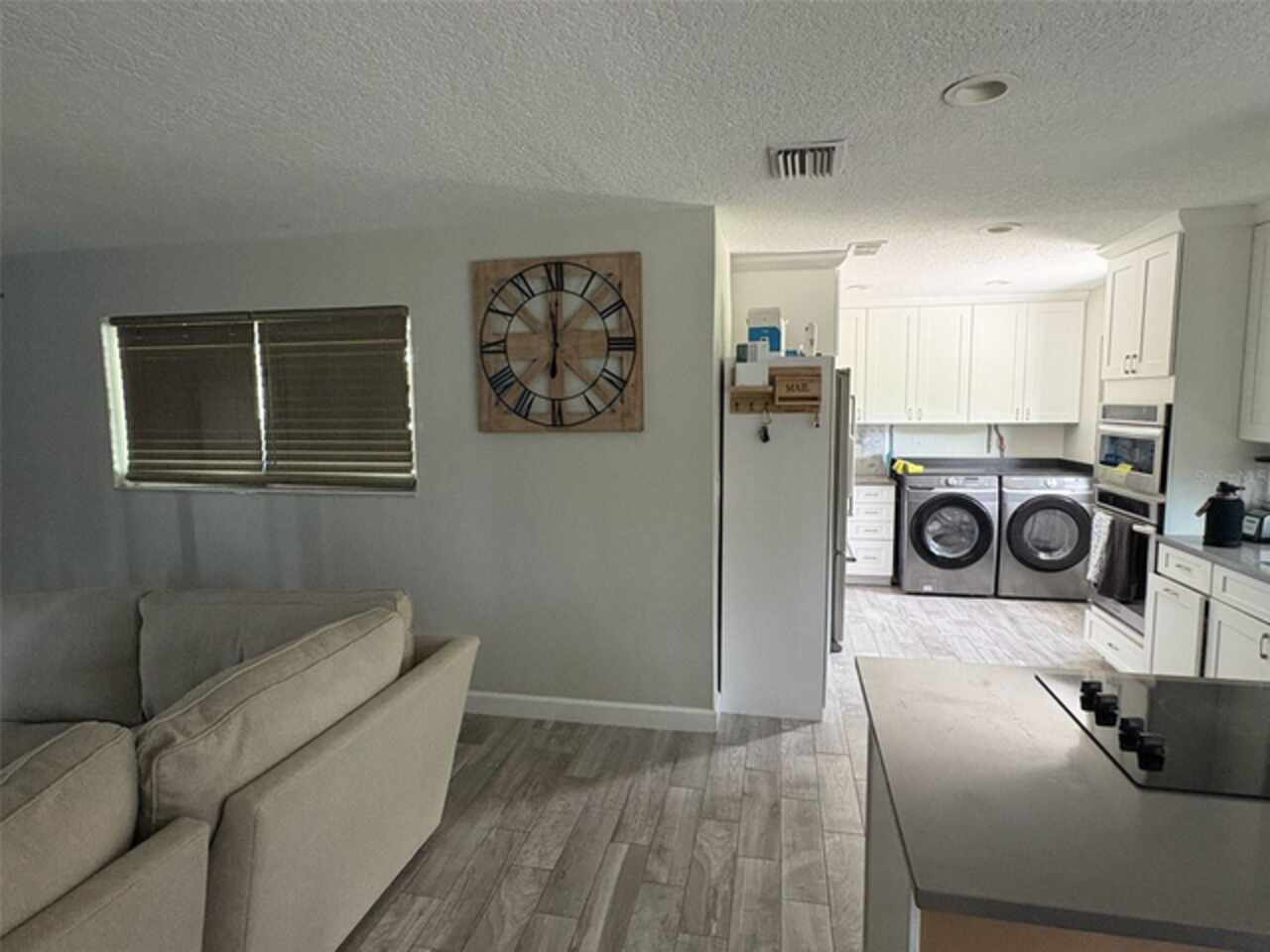 Listing Photo 9