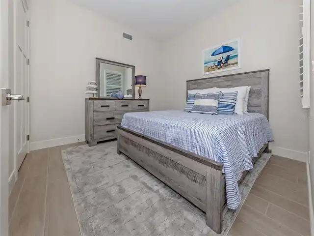 Listing Photo 20