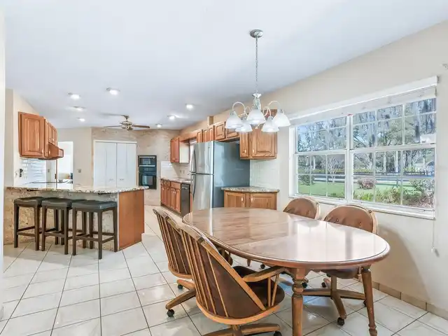 Listing Photo 15