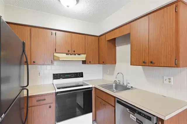 Listing Photo 13