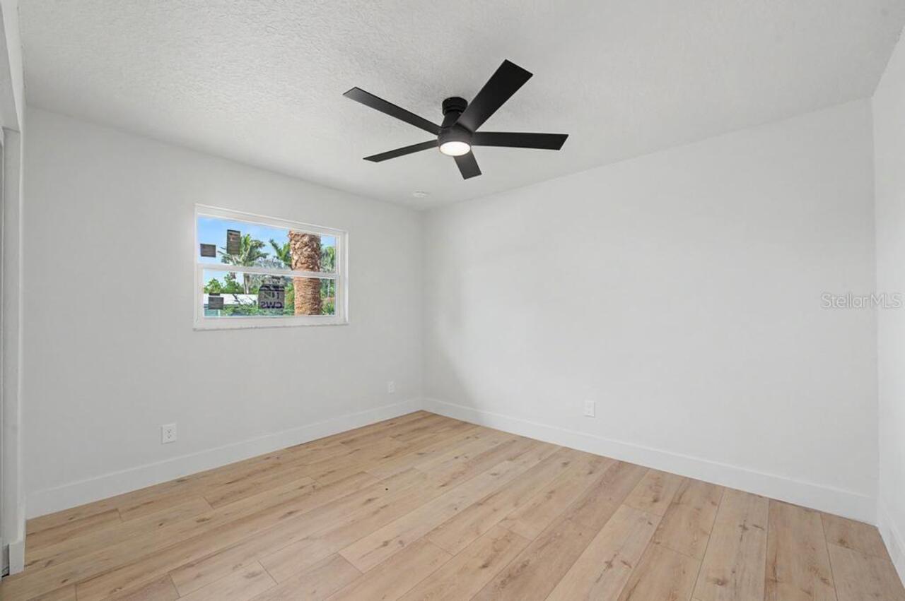 Listing Photo 28