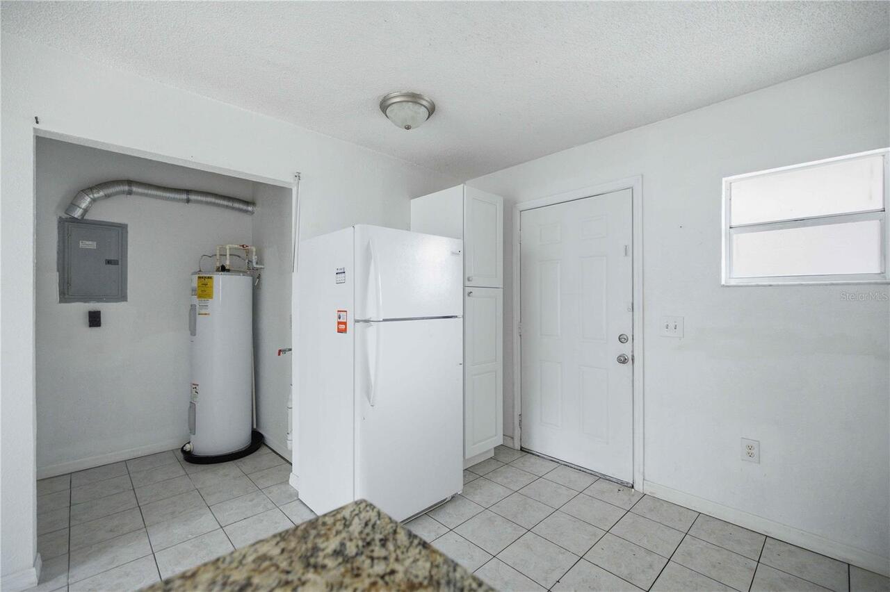 Listing Photo 10