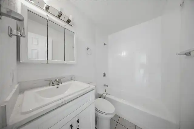 Listing Photo 18
