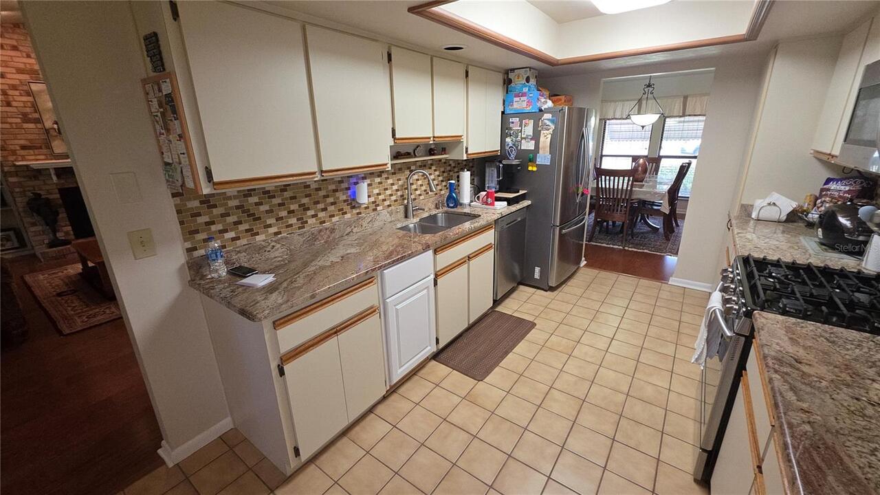 Listing Photo 12