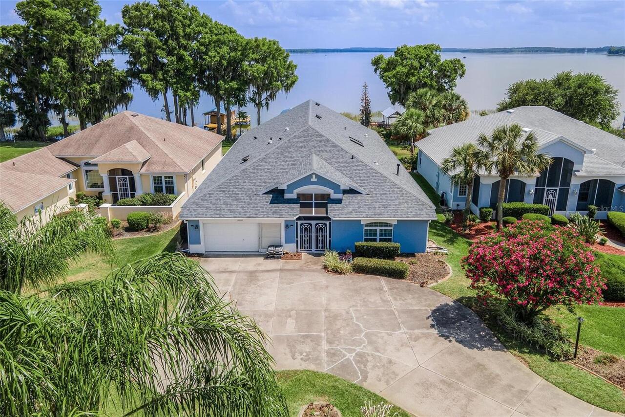 Tavares Real Estate