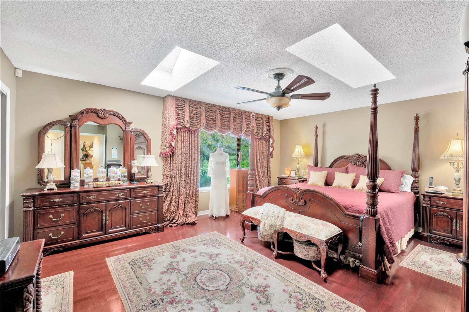 Listing Photo 33