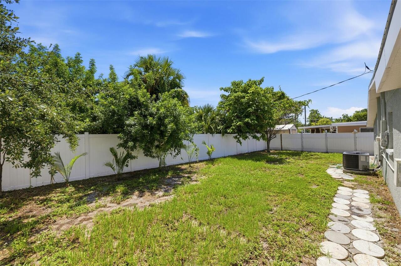 Listing Photo 22