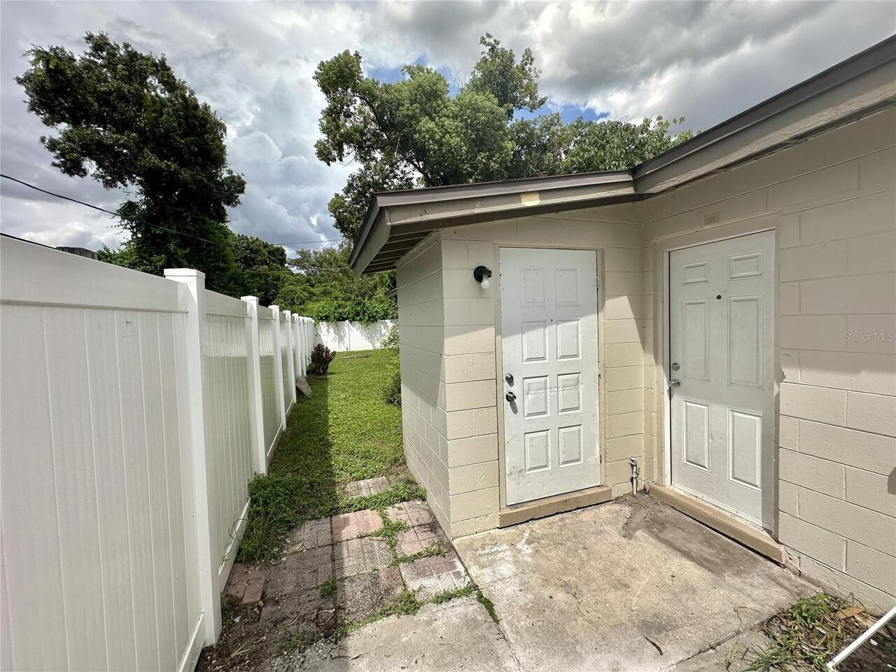 Listing Photo 8
