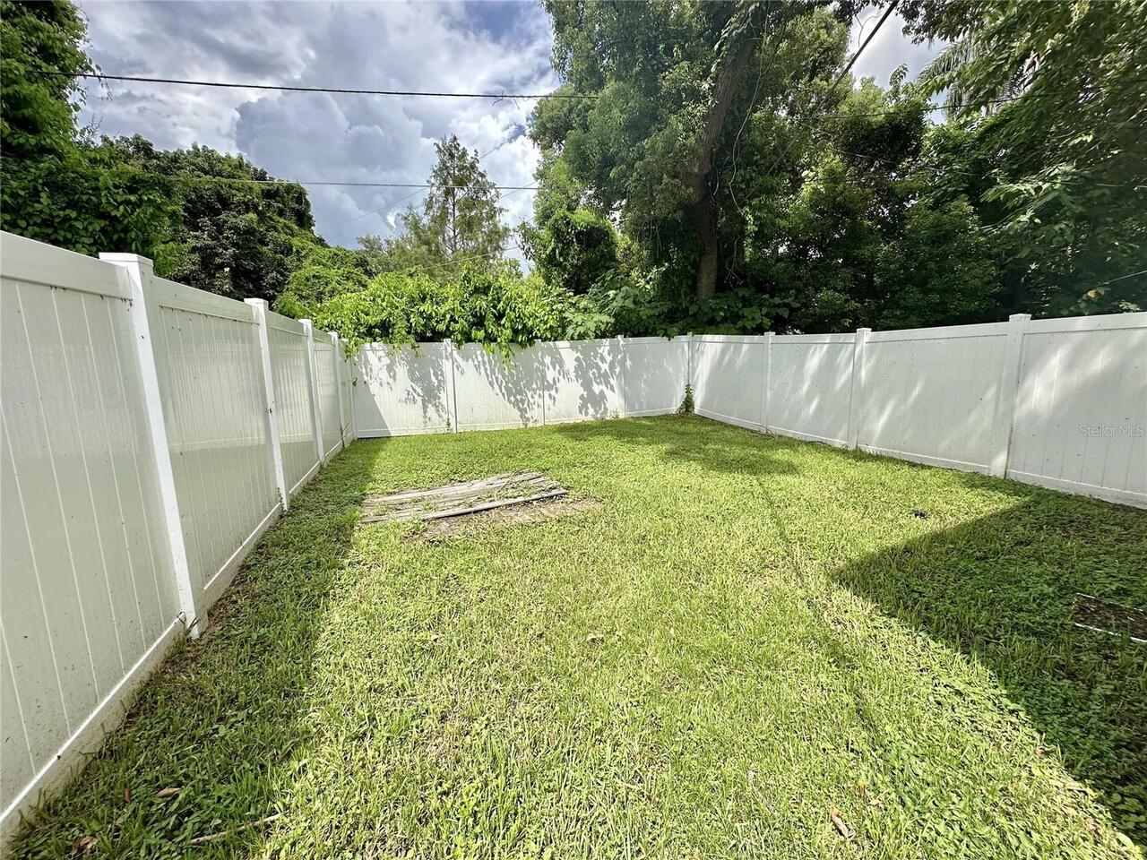 Listing Photo 9