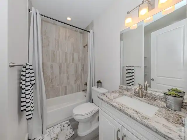 Listing Photo 11