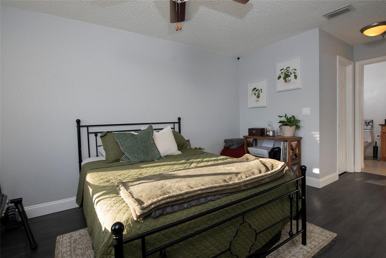 Listing Photo 23