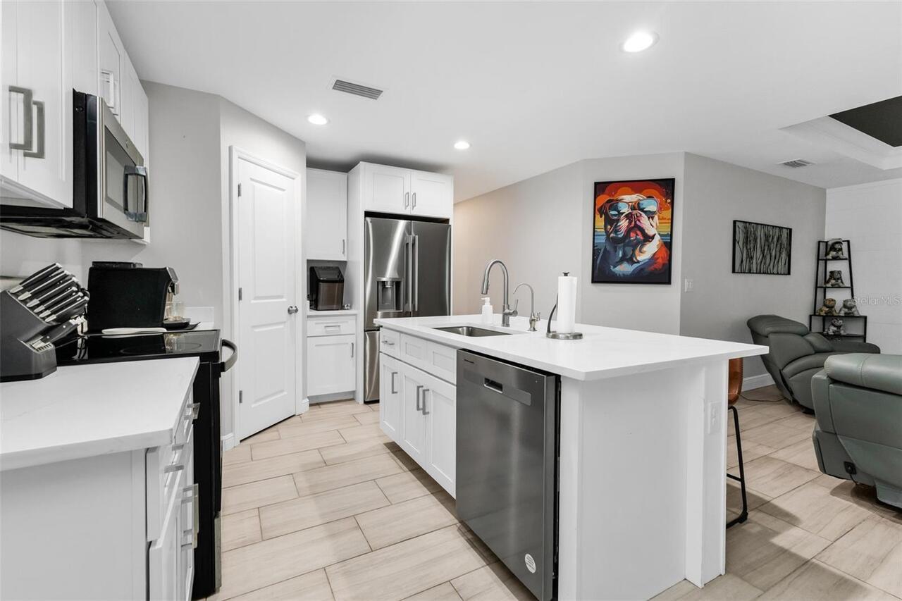 Listing Photo 16