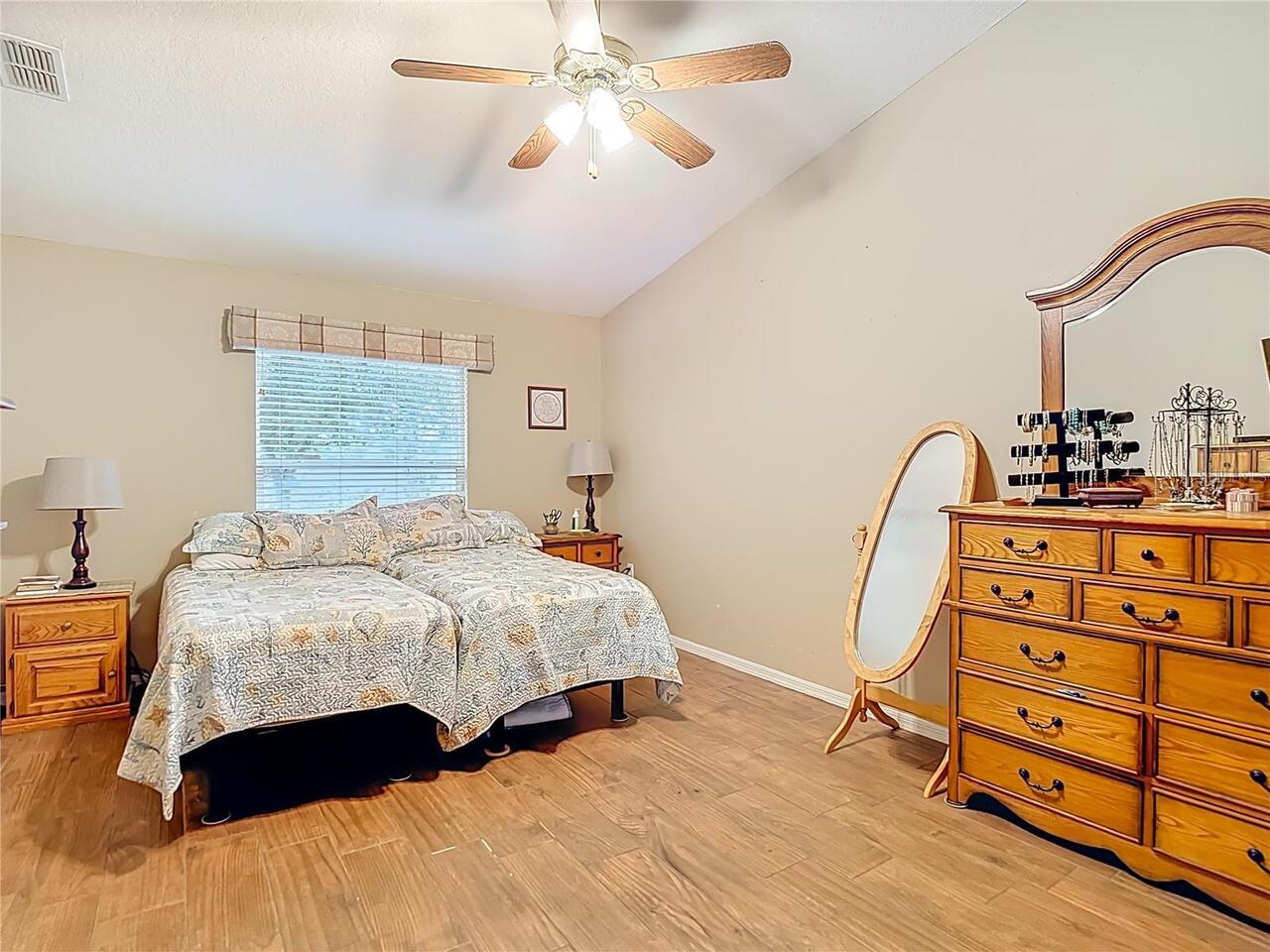 Listing Photo 28