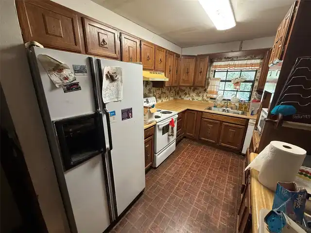 Listing Photo 15