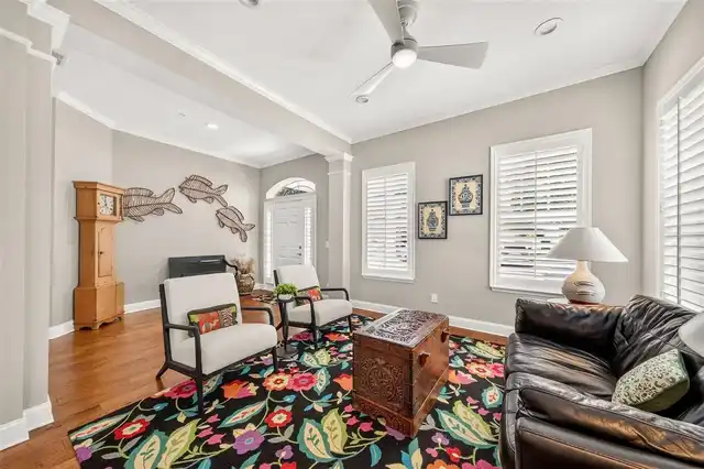 Listing Photo 6