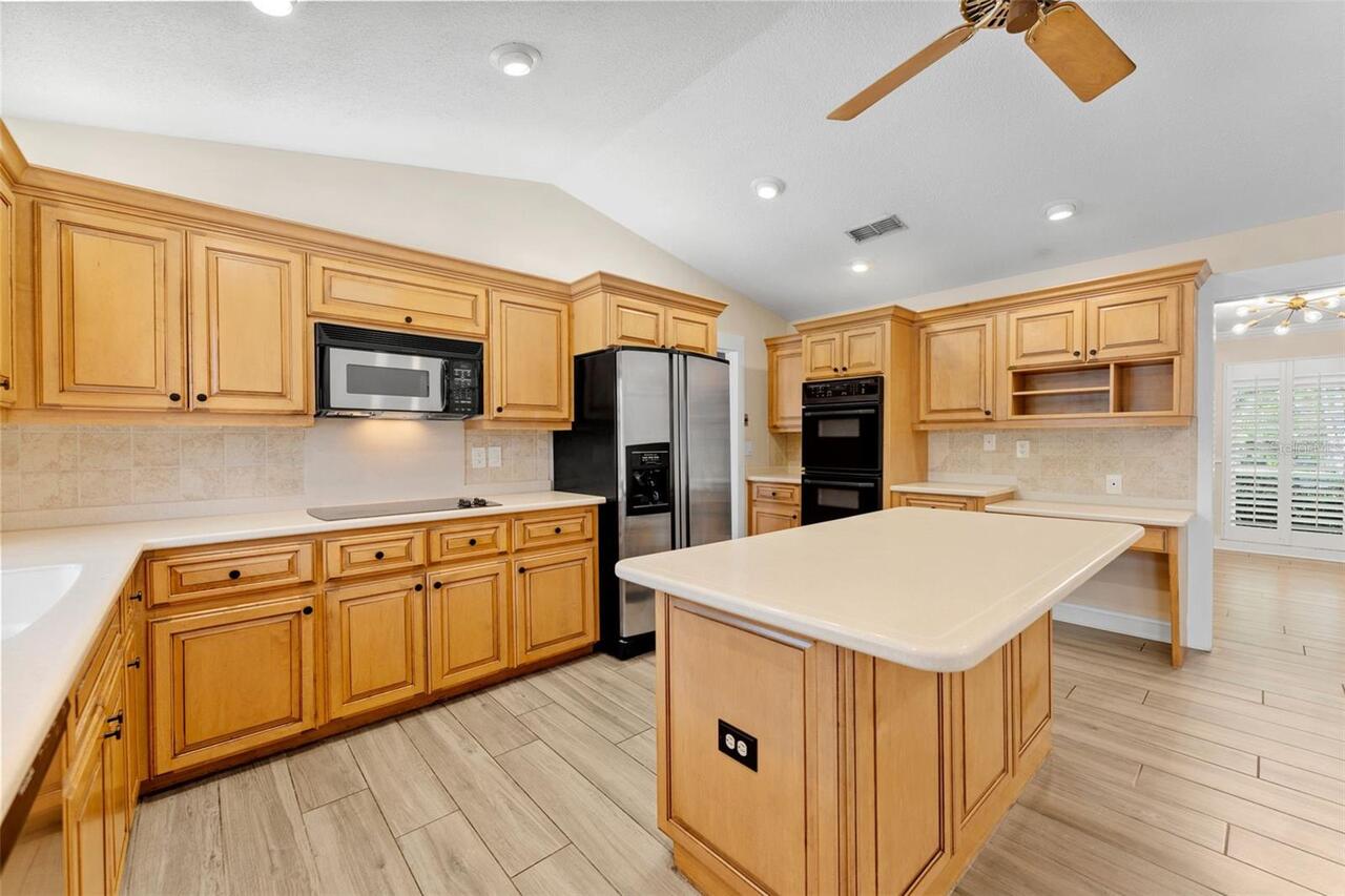Listing Photo 10