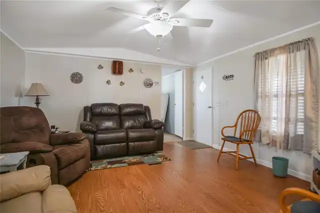 Listing Photo 13