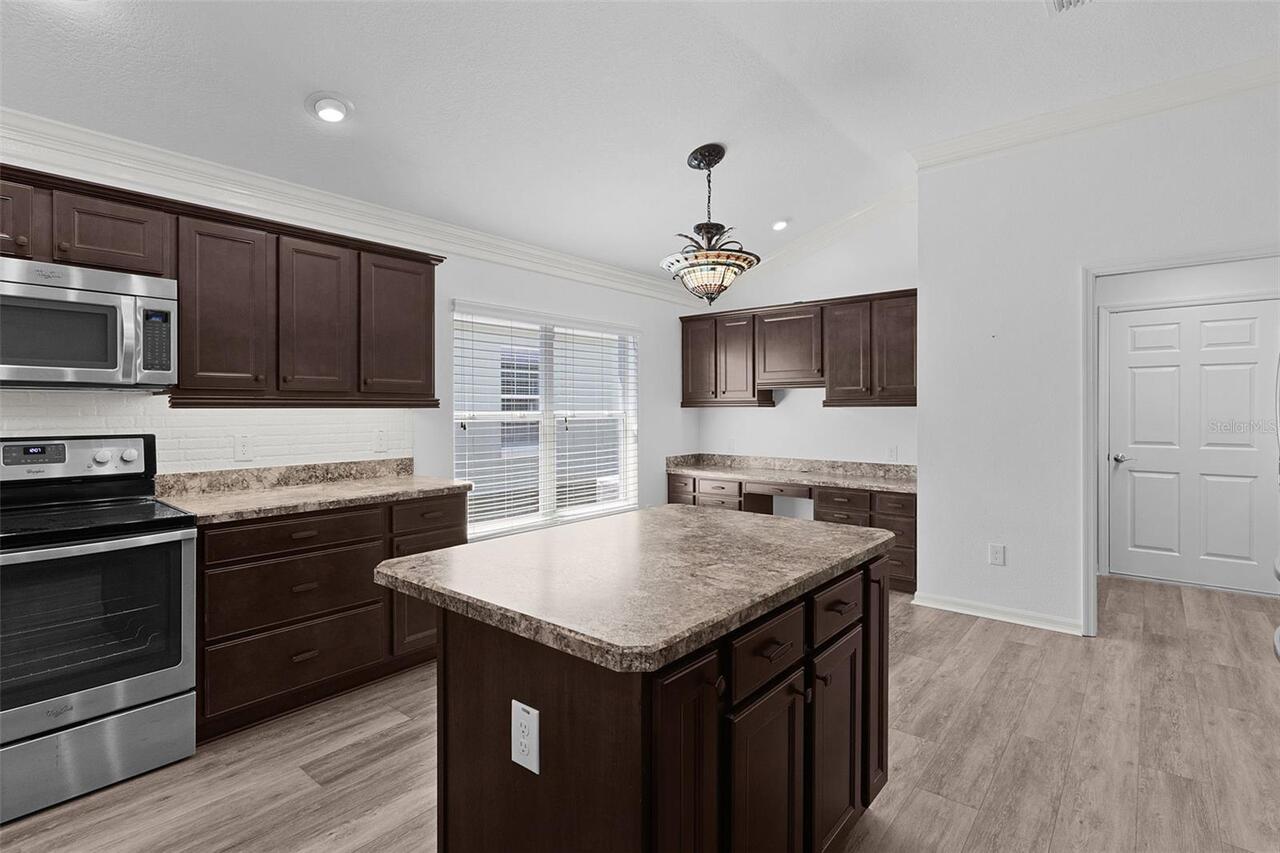 Listing Photo 15