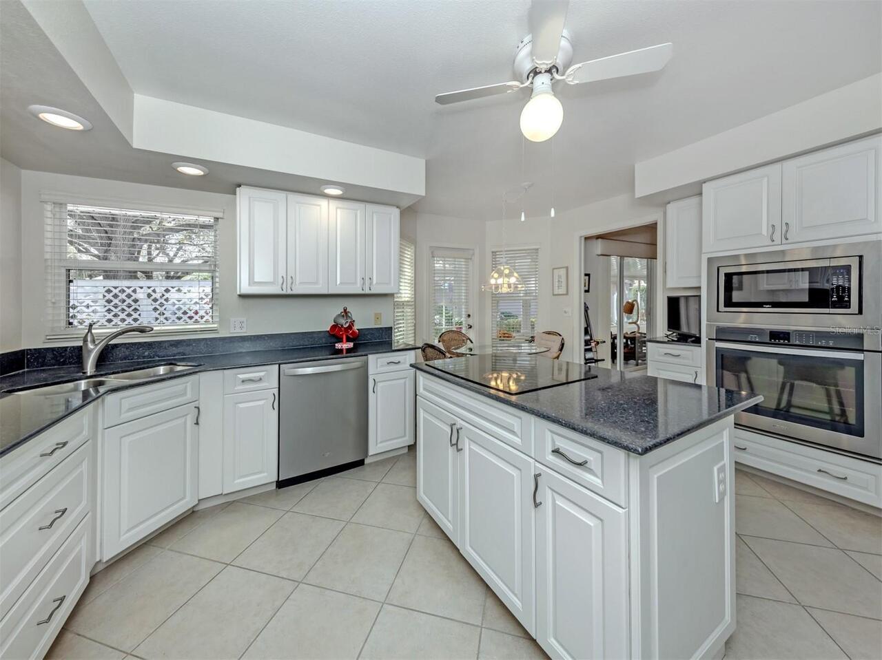 Listing Photo 16