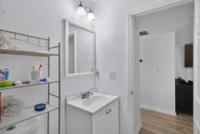 Listing Photo 25
