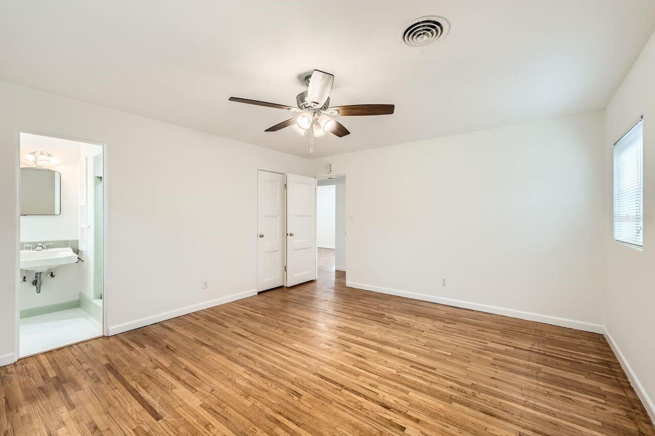 Listing Photo 14