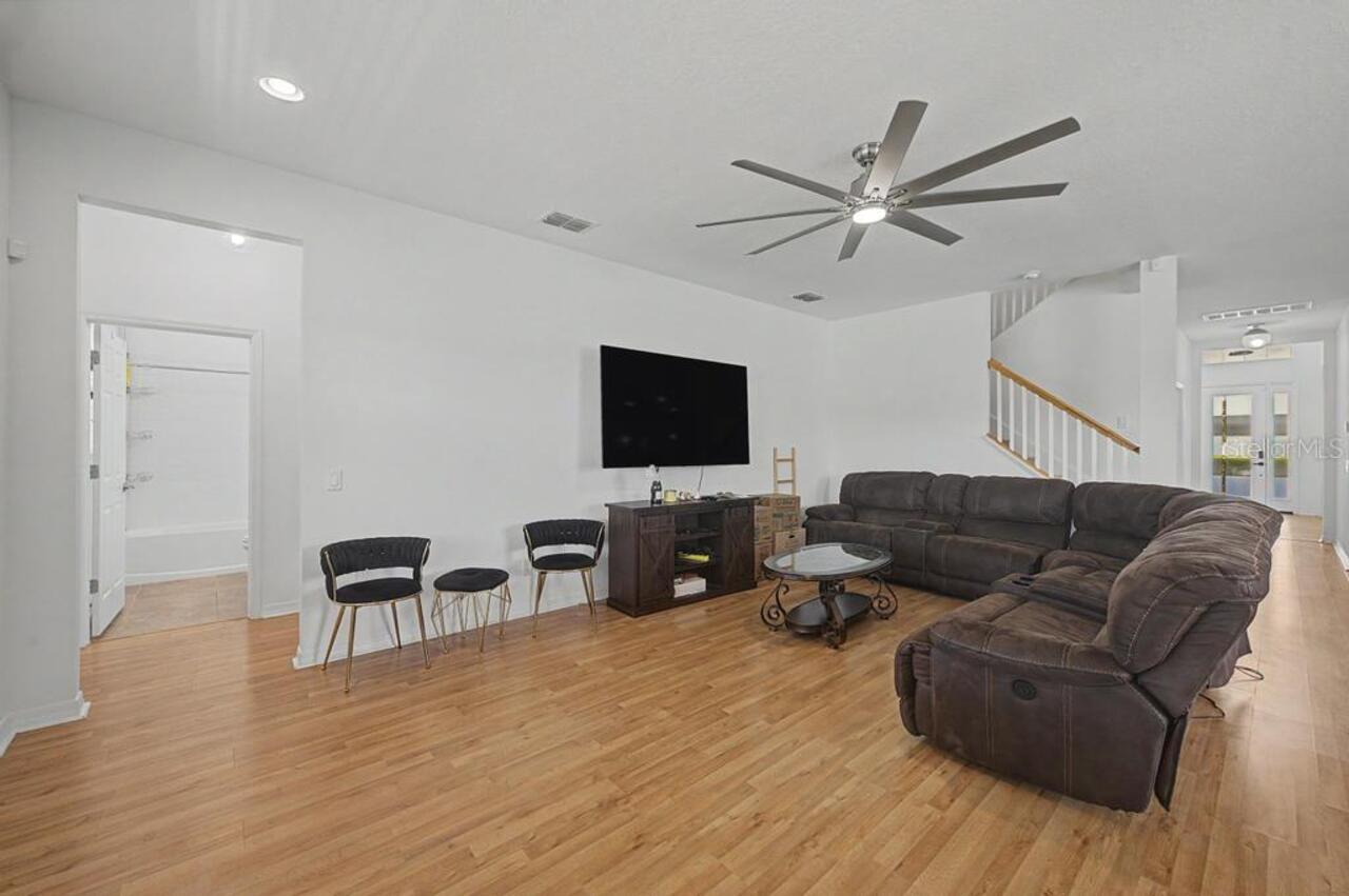 Listing Photo 17