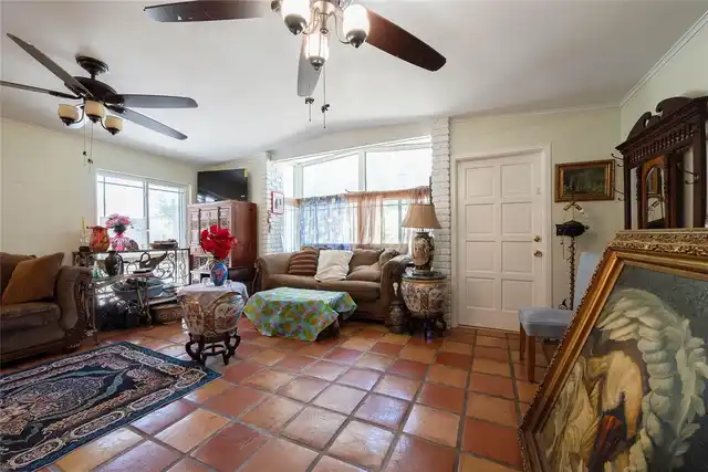 Listing Photo 15