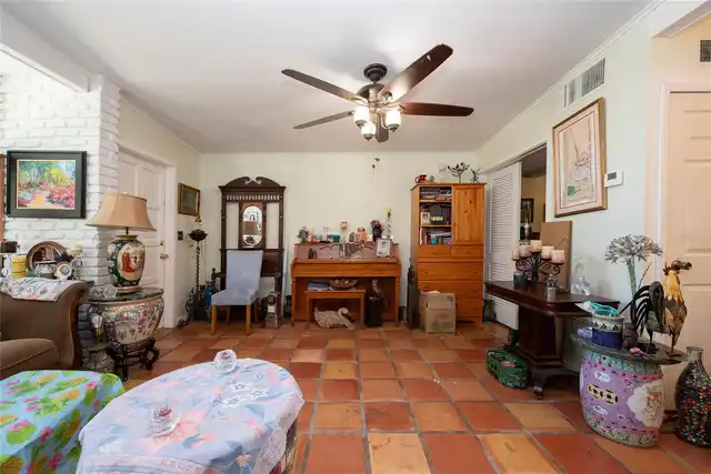 Listing Photo 17