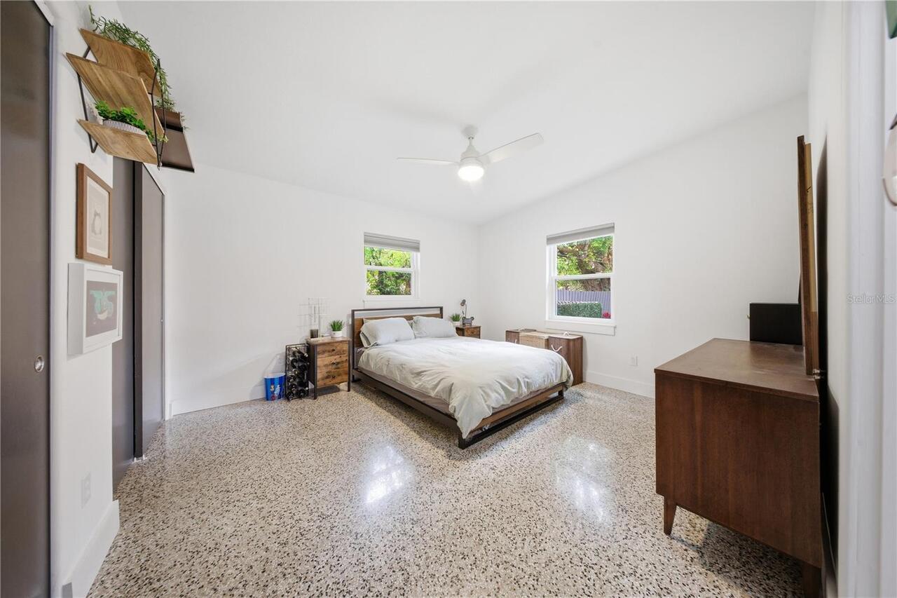 Listing Photo 17