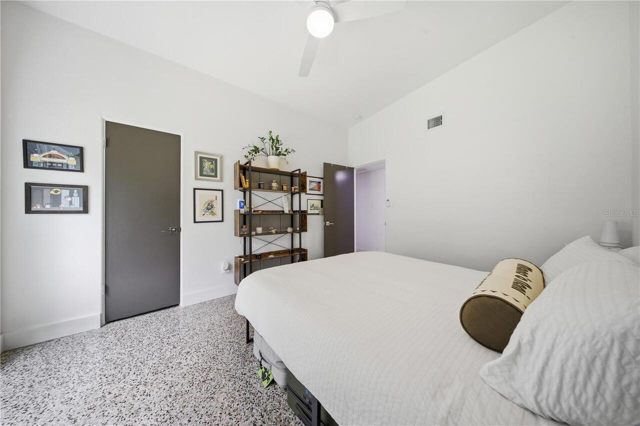 Listing Photo 24