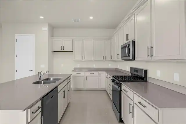 Listing Photo 16