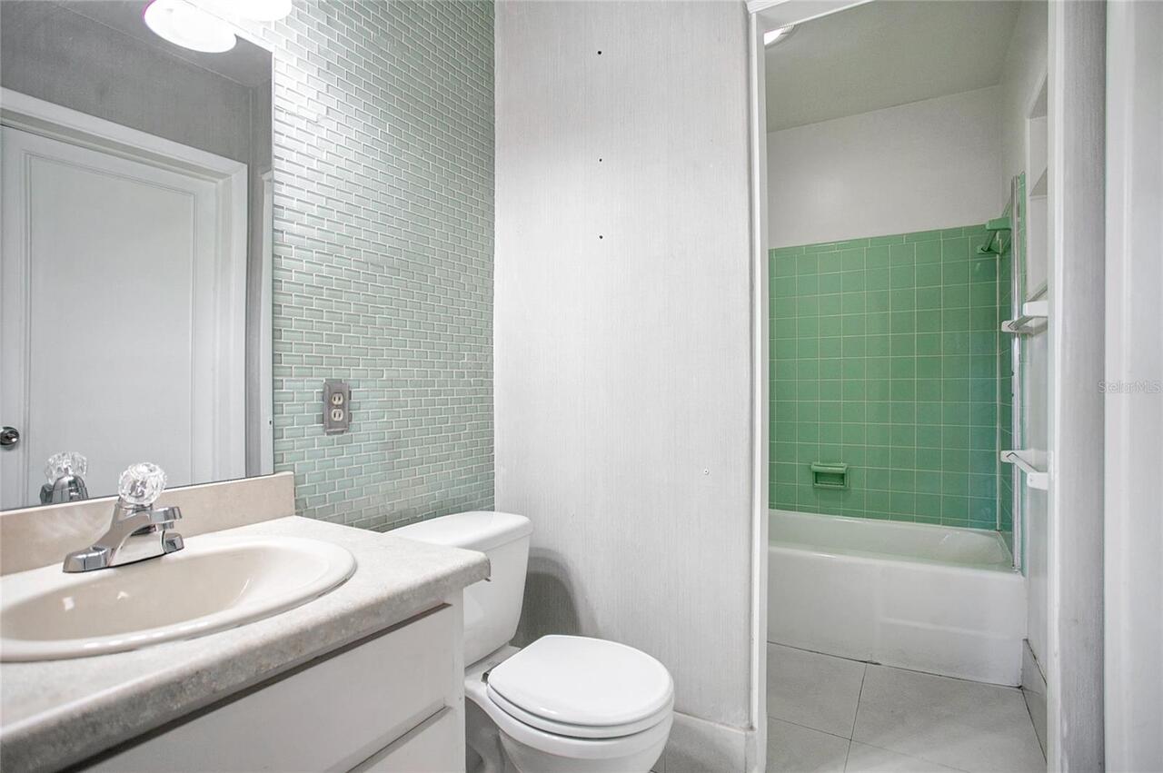 Listing Photo 10