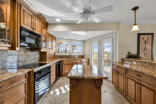 Listing Photo 10